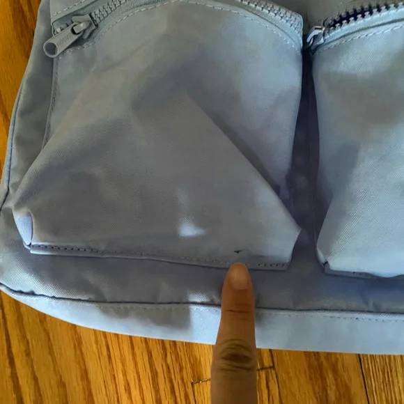 BAGGU Medium Cargo Crossbody - Picture 3 of 5